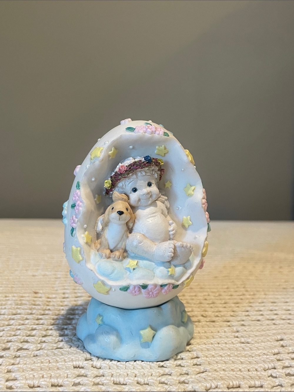 Dreamsicile 1996 figurine egg shape pastel colors